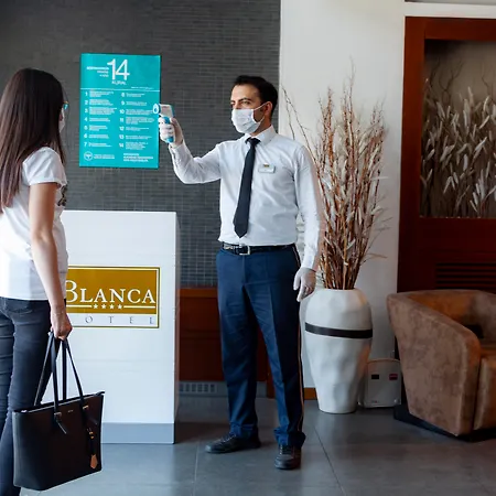 Hotel Blanca